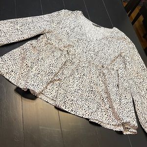 SHEIN Curve 1X black and white peplum long sleeved top; elastic banded sleeves